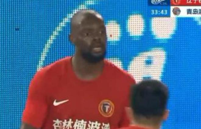 争议！成都球迷大骂颜骏凌 海港球迷：四处拉仇恨 难怪被群起攻之