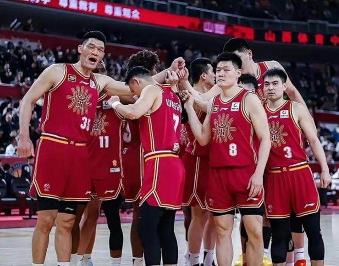 章子怡套现3亿!韩束业绩爆雷,股价1年闪崩80%,头部美妆也卖不动了?
