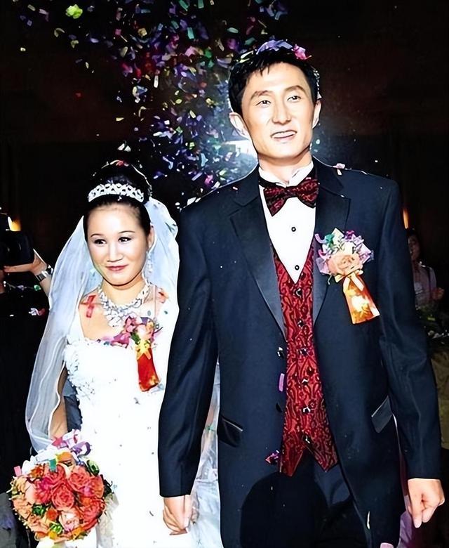 是谁“杀死”了优衣库？7年跌下神坛，优衣库输给了谁？