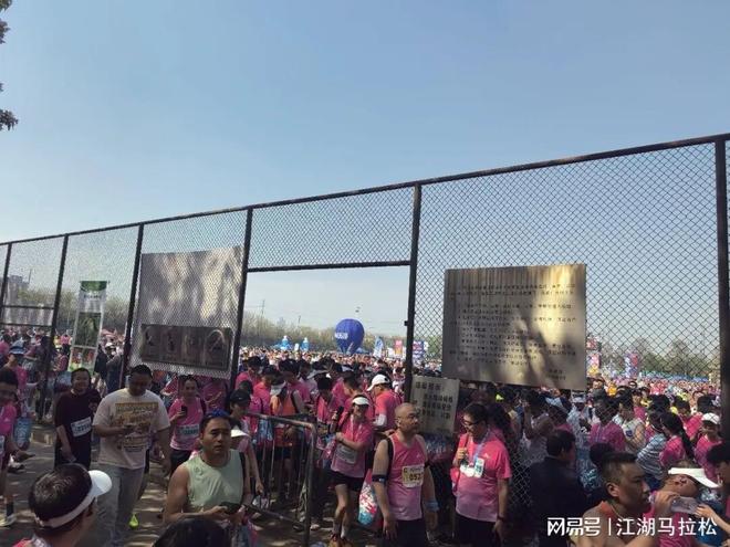 CBA官方罚单:辽宁外援克里斯侮辱性手势罚5万 主帅乌戈罚1万